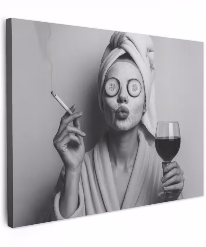 Canvas schilderij - Vrouw - Masker - Wijn - Sigaret