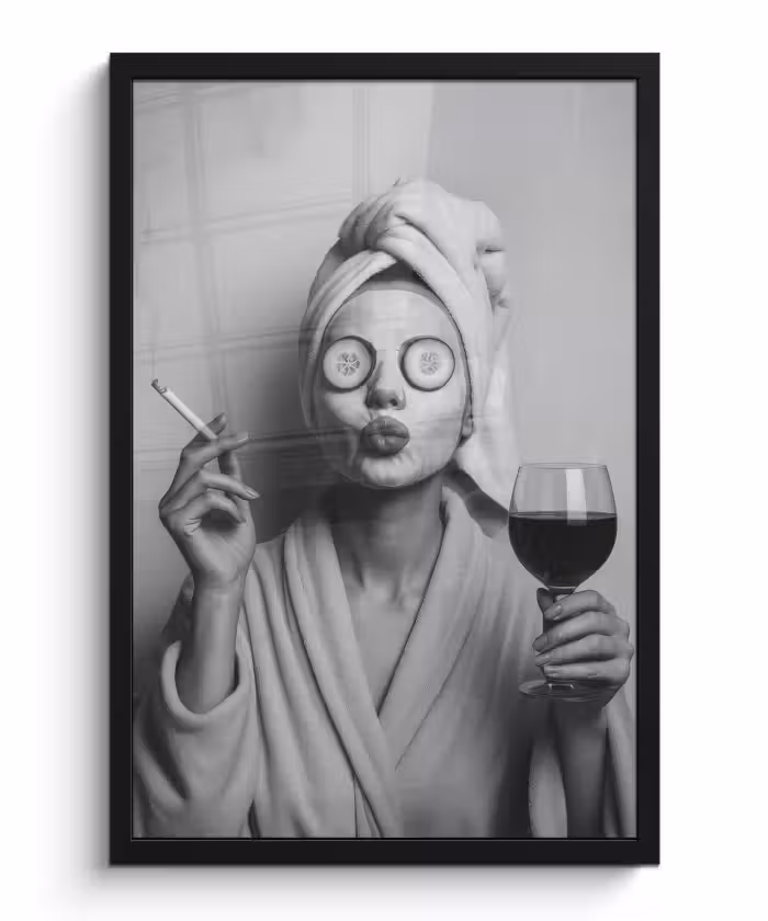 Poster met lijst - Vrouw - Masker - Wijn - Sigaret