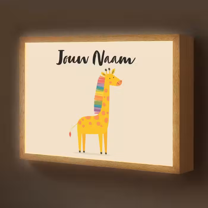 Lightbox - Wandlamp kinderkamer met naam - Giraffe - Regenboogmanen - Beige