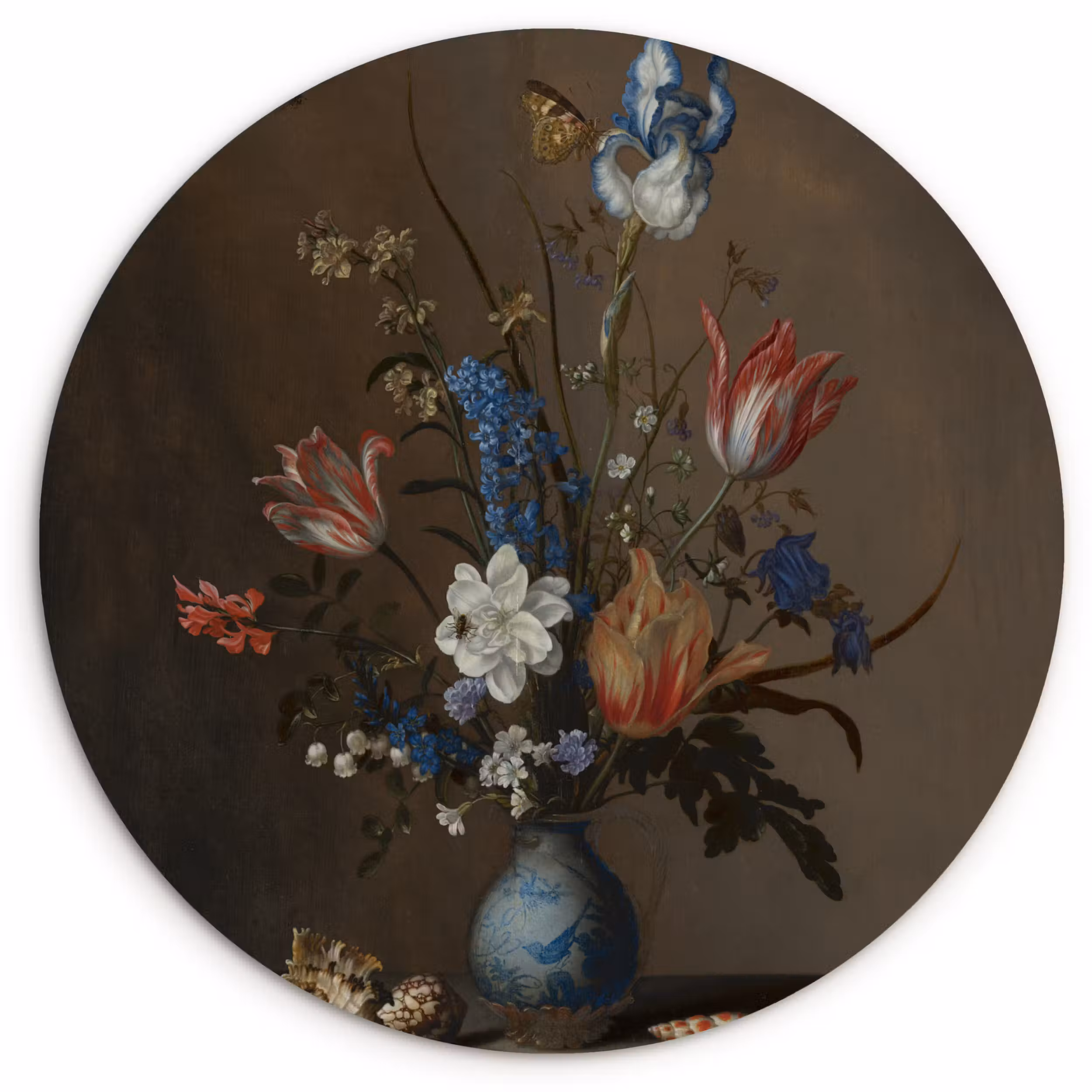Muurcirkel - Bloemen in een Wan-Li vaas en schelpen - Schilderij van Balthasar van der Ast