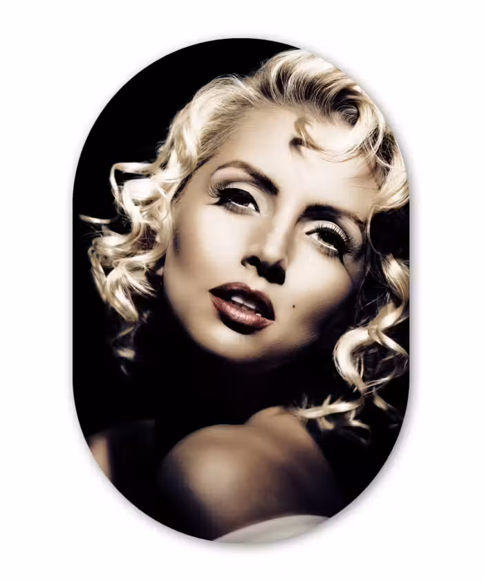 Muurovaal - Vrouw - Vintage - Lippenstift - Blond - Krullen