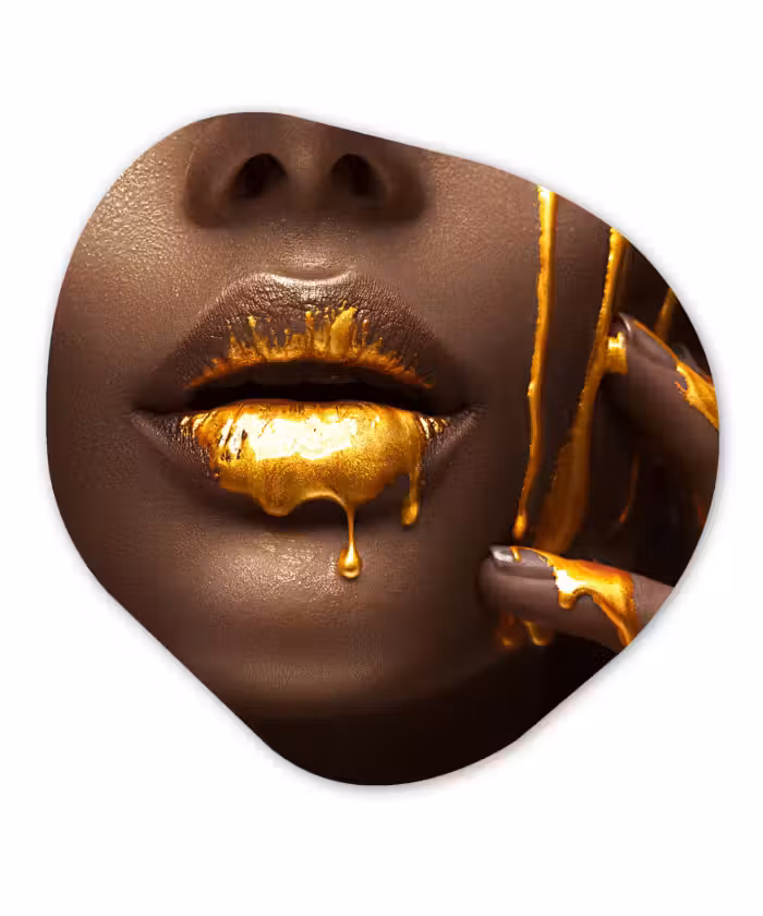 Organische Formen – Aluminium – Vrouw - Goud - Lippen