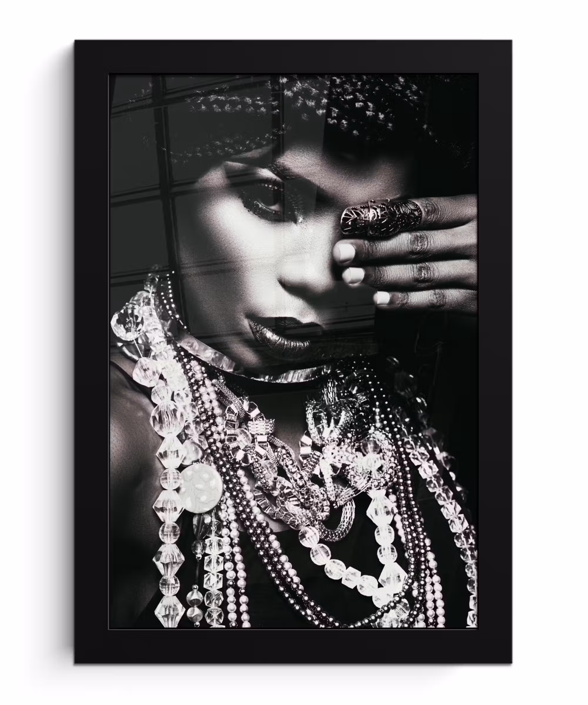 Poster met lijst - Vrouw - Sieraden - Ring - Make up - Zwart - Wit - Ketting