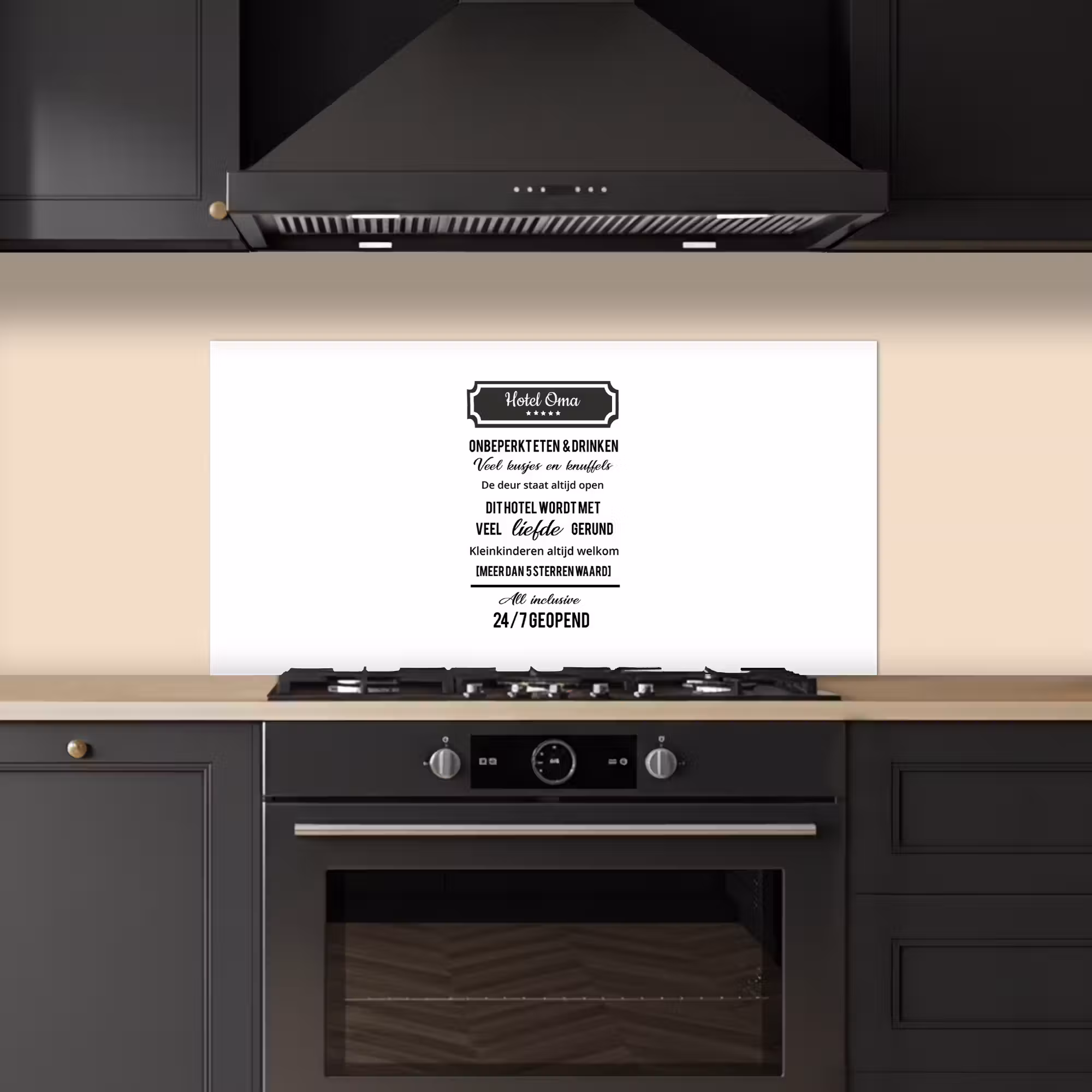 Spatscherm keuken - Hotel oma - Spreuken - Oma - Quotes