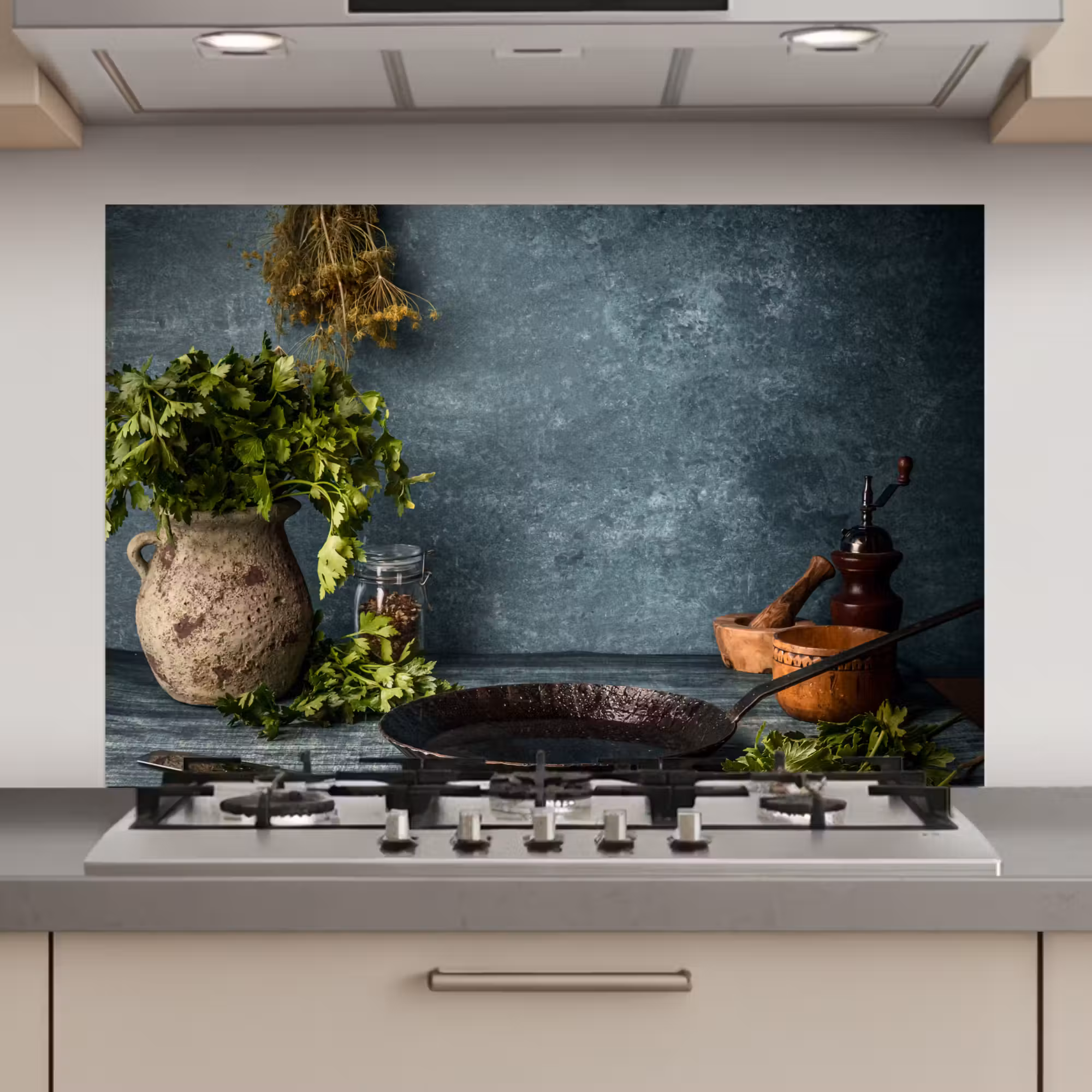 Spatscherm keuken - Kruiden - Specerijen - Pan - Mes - Grijs - Rustiek