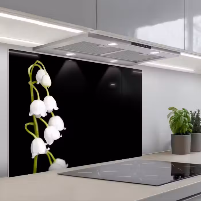 Spatscherm keuken - Lelietjes van dalen - Bloemen - Zwart - Flora