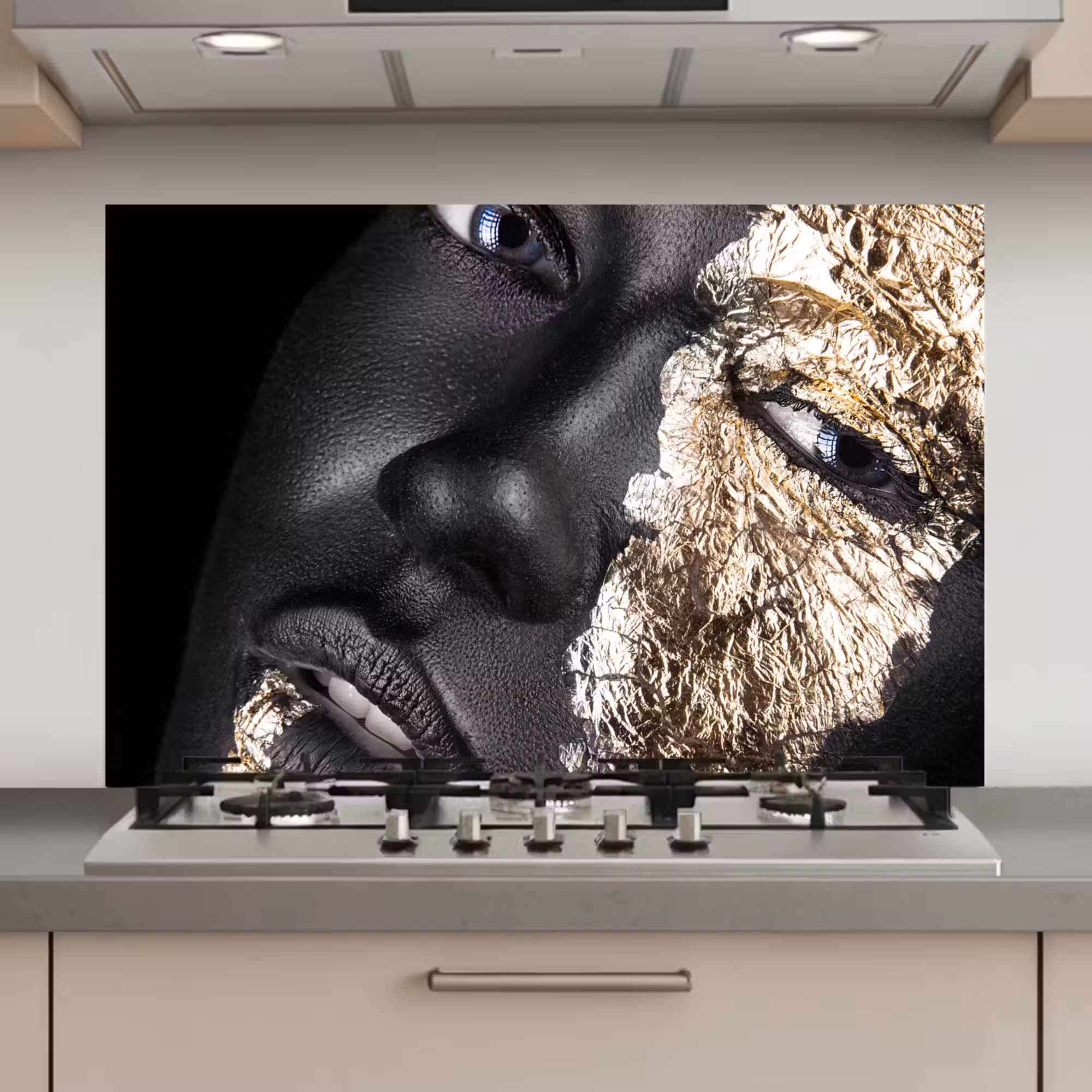Spatscherm keuken - Vrouw - Goud - Zwart - Verf - Luxe