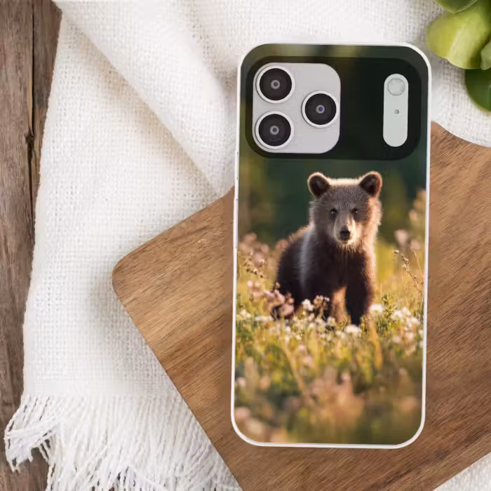 Telefoonhoesje Softcase - Beer - Bloemenveld - Gras