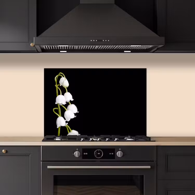 Spatscherm keuken - Lelietjes van dalen - Bloemen - Zwart - Flora — 2