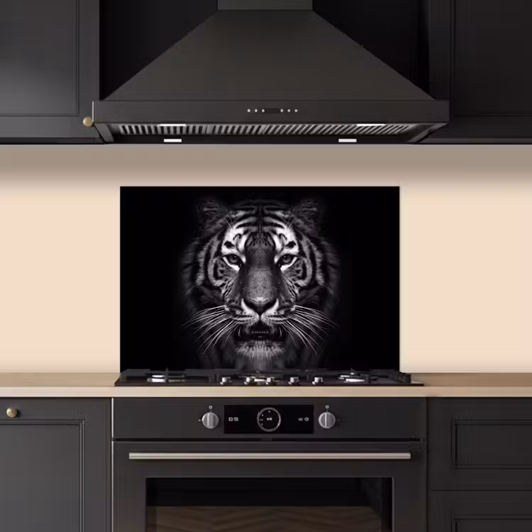 Spatscherm keuken - Tijger - Dieren - Zwart - Wit - Portret - Wild — 2