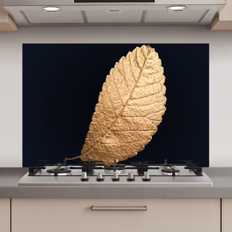 Spatscherm keuken - Goud - Bladeren - Zwart - Planten - Luxe - Natuur — 1