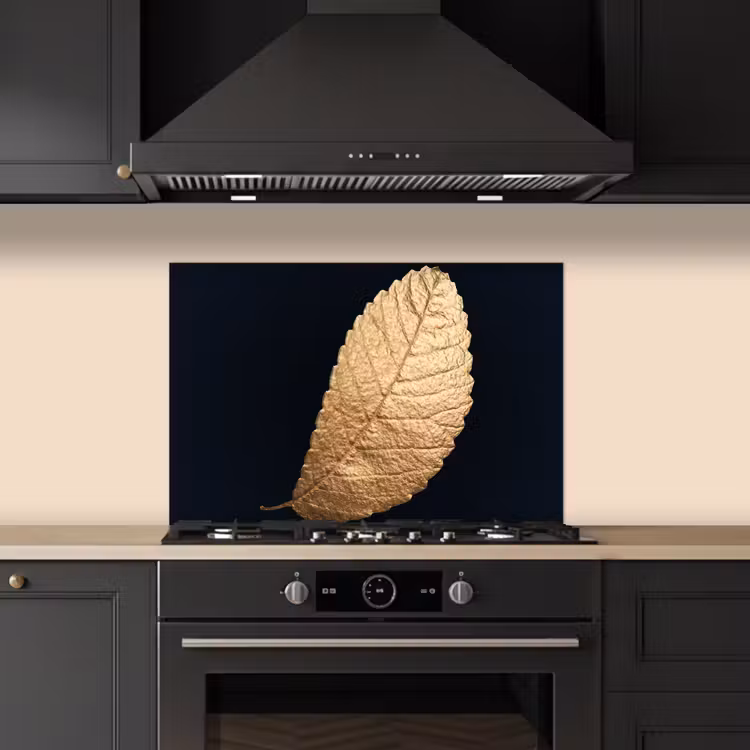 Spatscherm keuken - Goud - Bladeren - Zwart - Planten - Luxe - Natuur — 2
