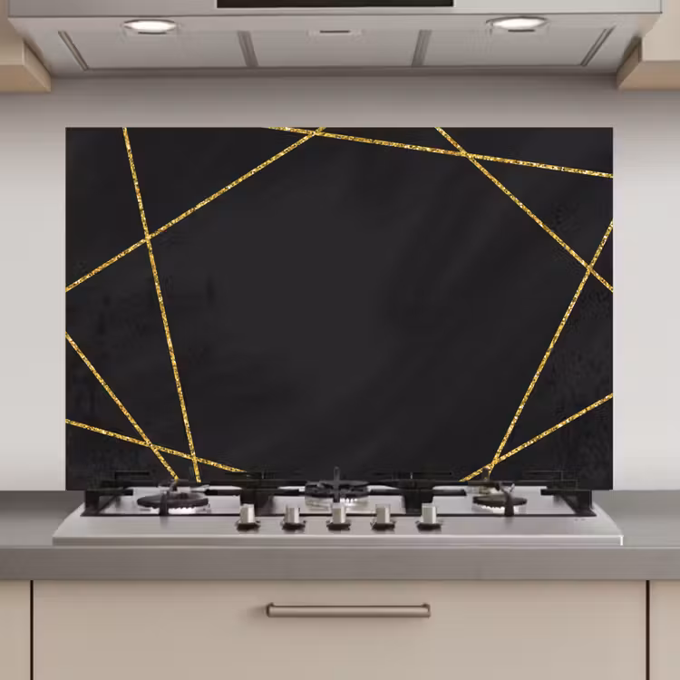 Spatscherm keuken - Geometrisch patroon van gouden lijnen op een zwarte achtergrond — 1