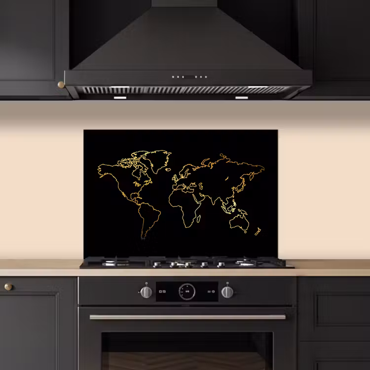 Spatscherm keuken - Gouden wereldkaart op een zwarte achtergrond — 2