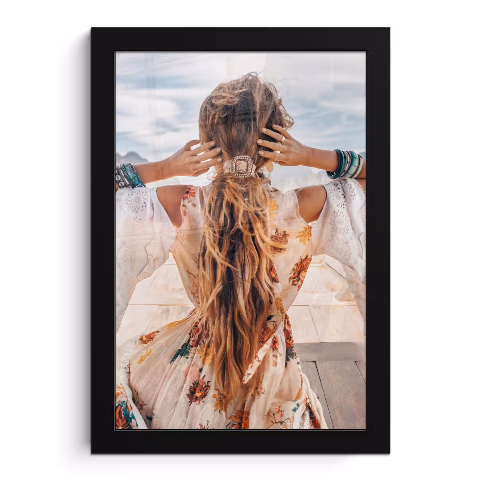 Poster met lijst - Vrouw - Boot - Noorwegen - Wit - Water - Bergen — 1