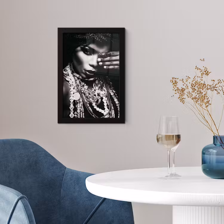 Poster met lijst - Vrouw - Sieraden - Ring - Make up - Zwart - Wit - Ketting — 4