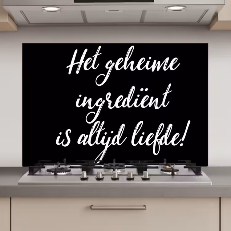 Spatscherm keuken - Quotes - Koken - Het geheime ingrediënt is altijd liefde! - Spreuken - Liefde — 1