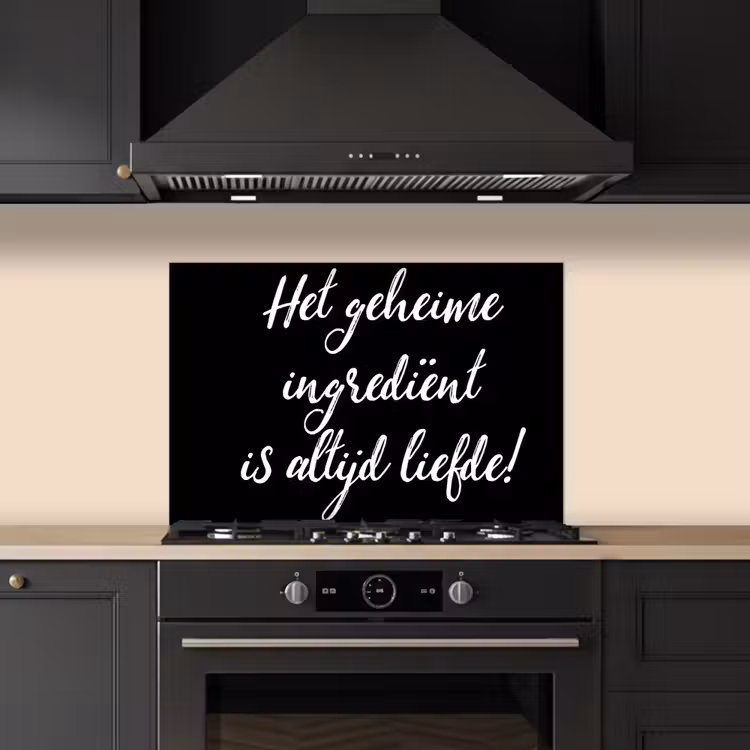Spatscherm keuken - Quotes - Koken - Het geheime ingrediënt is altijd liefde! - Spreuken - Liefde — 2