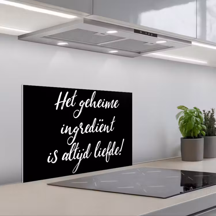 Spatscherm keuken - Quotes - Koken - Het geheime ingrediënt is altijd liefde! - Spreuken - Liefde — 5