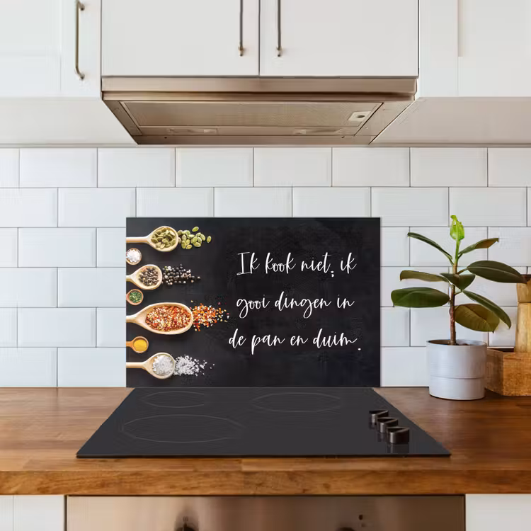 Spatscherm keuken - Ik gooi dingen in de pan en duim - Keuken - Quotes - Spreuken - Humor — 6