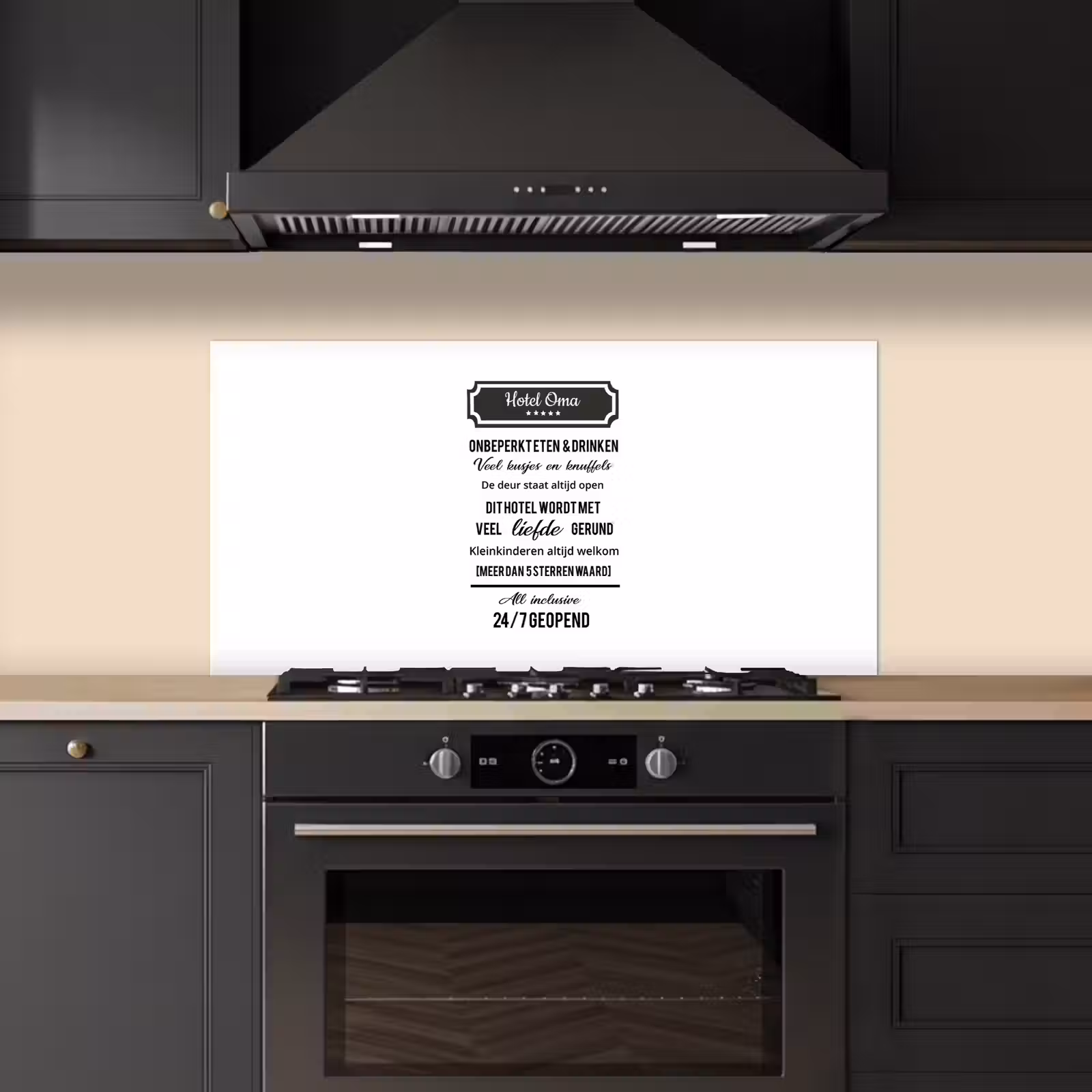 Spatscherm keuken - Hotel oma - Spreuken - Oma - Quotes — 1