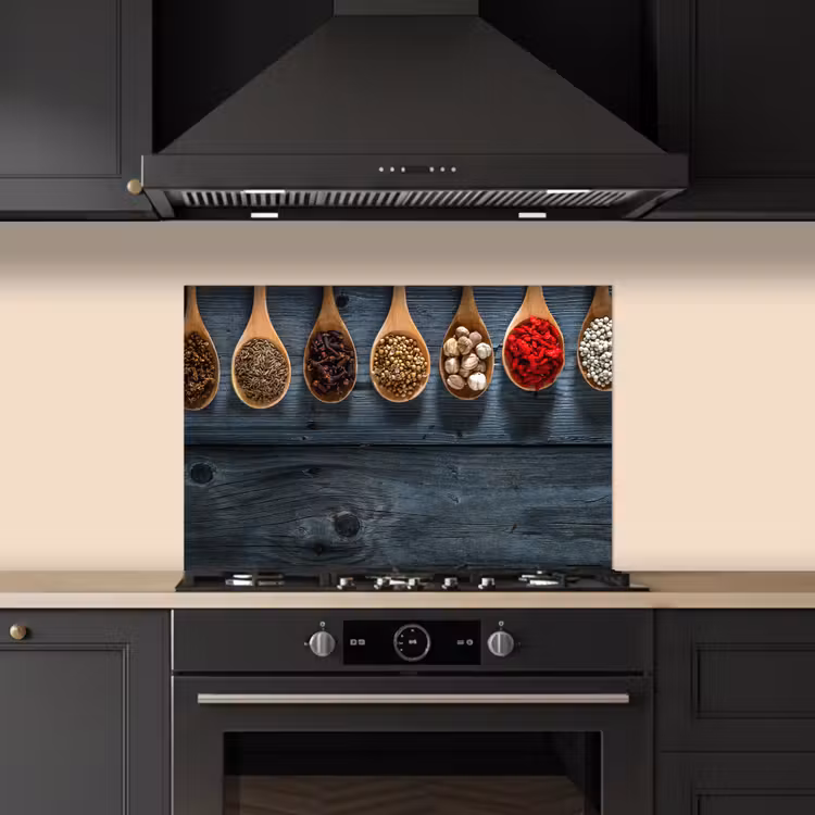 Spatscherm keuken - Kruiden - Lepels - Hout - Keuken - Specerijen - Industrieel — 2