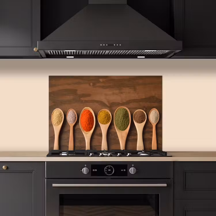 Spatscherm keuken - Pollepel - Kruiden - Eten - Specerijen - Tafel — 2
