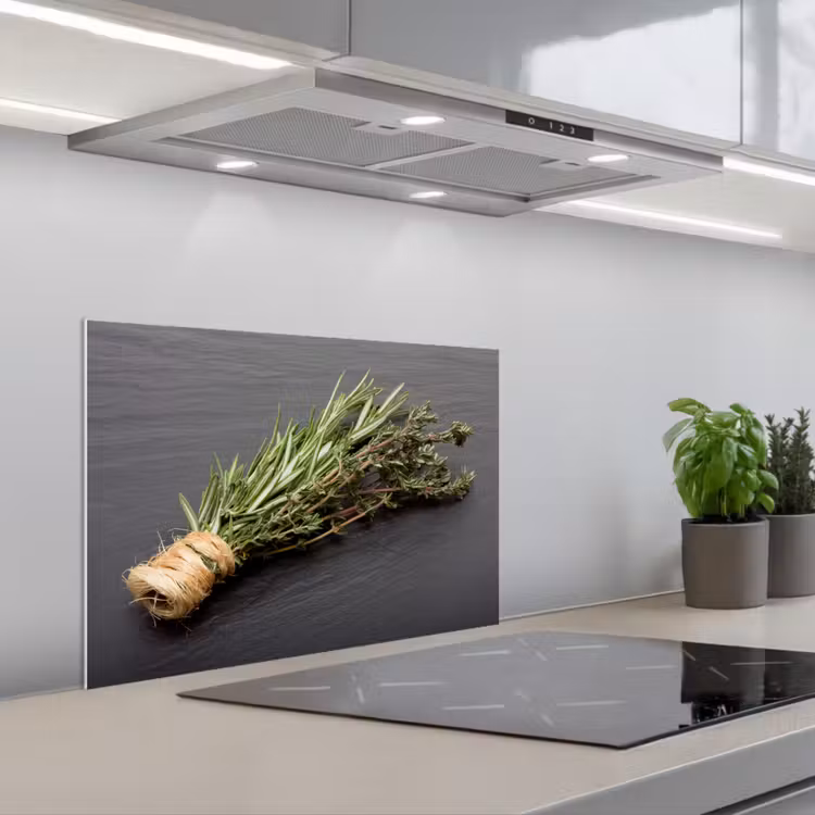 Spatscherm keuken - Tijm - Kruiden - Groen - Tafel - Keuken - Steen — 5