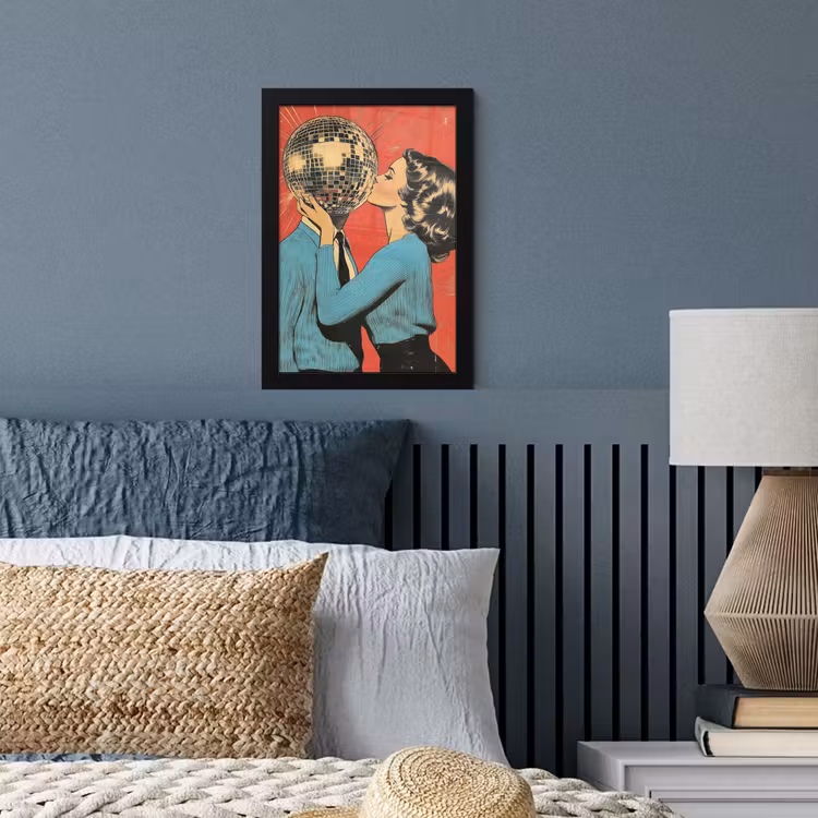 Poster met lijst - Vrouw - Retro - Discobal - Kus — 3