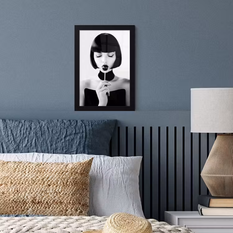 Poster met lijst - Vrouw - Lolly - Zwart - Wit — 3