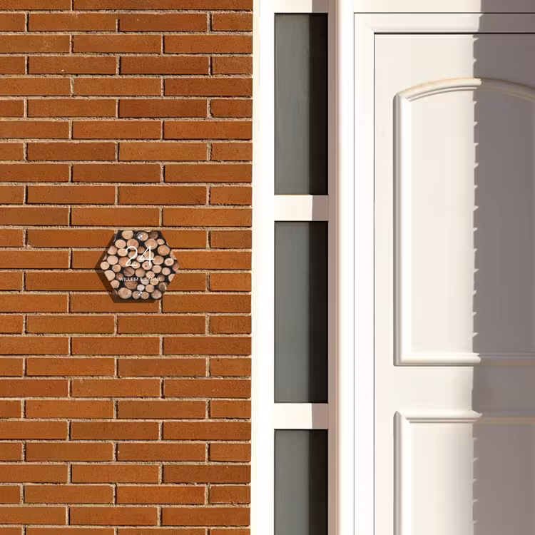 Naambordje voordeur - Hexagon - Houtstapel - Klassiek — 2