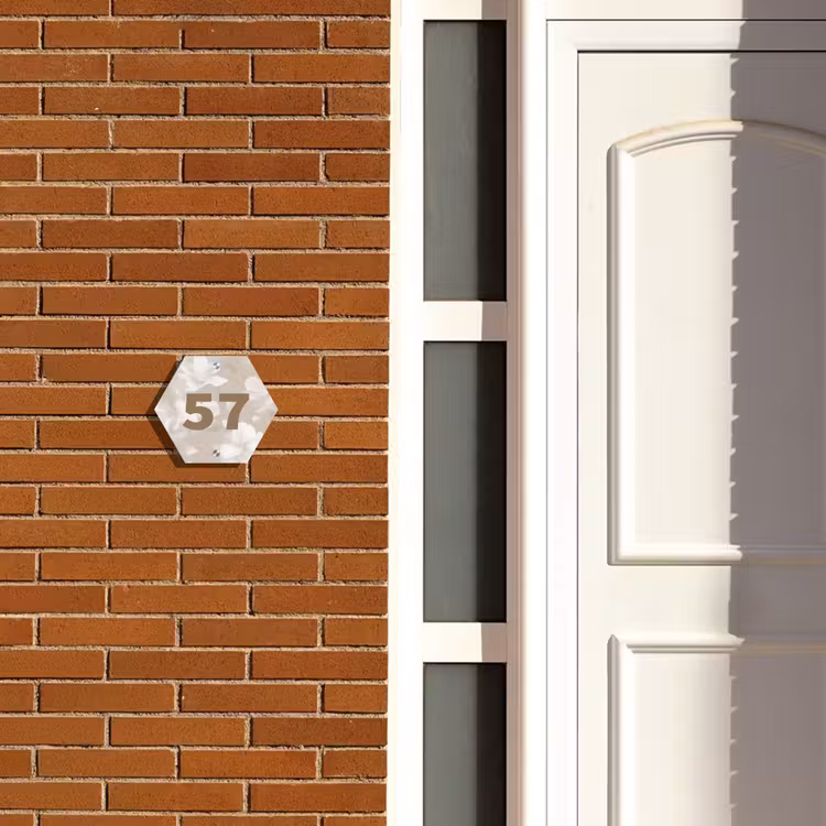Naambordje voordeur - Hexagon - Beige bloemen - Traditioneel — 2