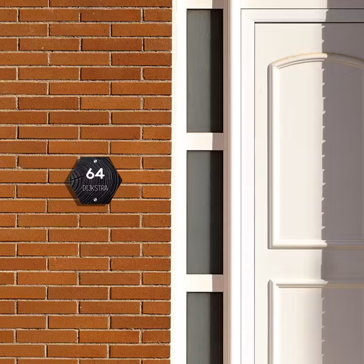Naambordje voordeur - Hexagon - Zwarte houten nerf - Modern — 2