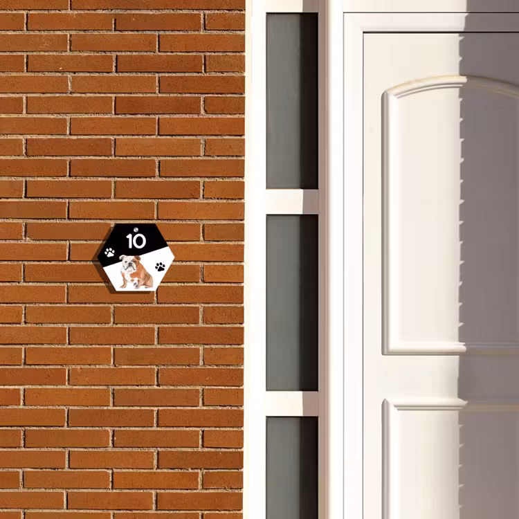 Naambordje voordeur - Hexagon - Zwart wit - Huisdier - Engelse bulldog — 2