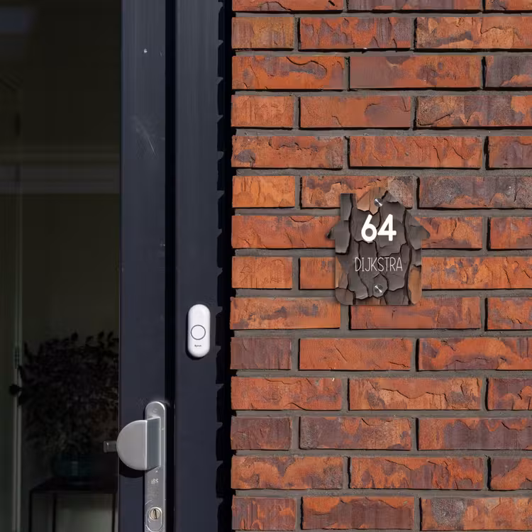 Naambordje voordeur - Huisjesvorm - Boomschors - Modern — 3