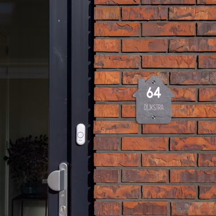 Naambordje voordeur - Huisjesvorm - Grijze natuursteen - Modern — 3
