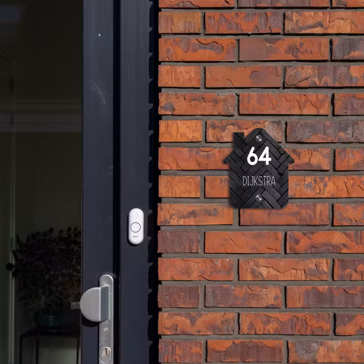 Naambordje voordeur - Huisjesvorm - Zwarte stenen - Modern — 3