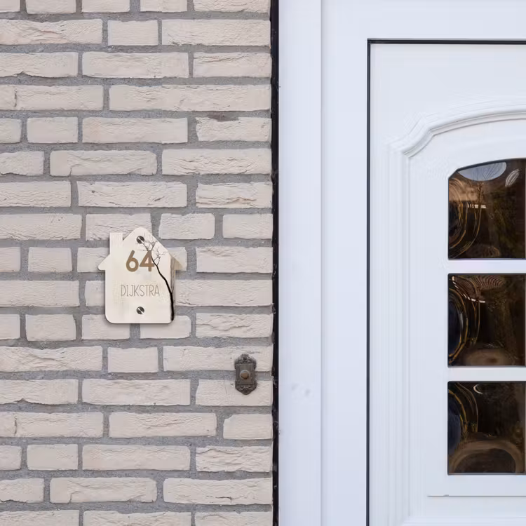 Naambordje voordeur - Huisjesvorm - Boomsilhouet beige achtergrond - Modern — 2
