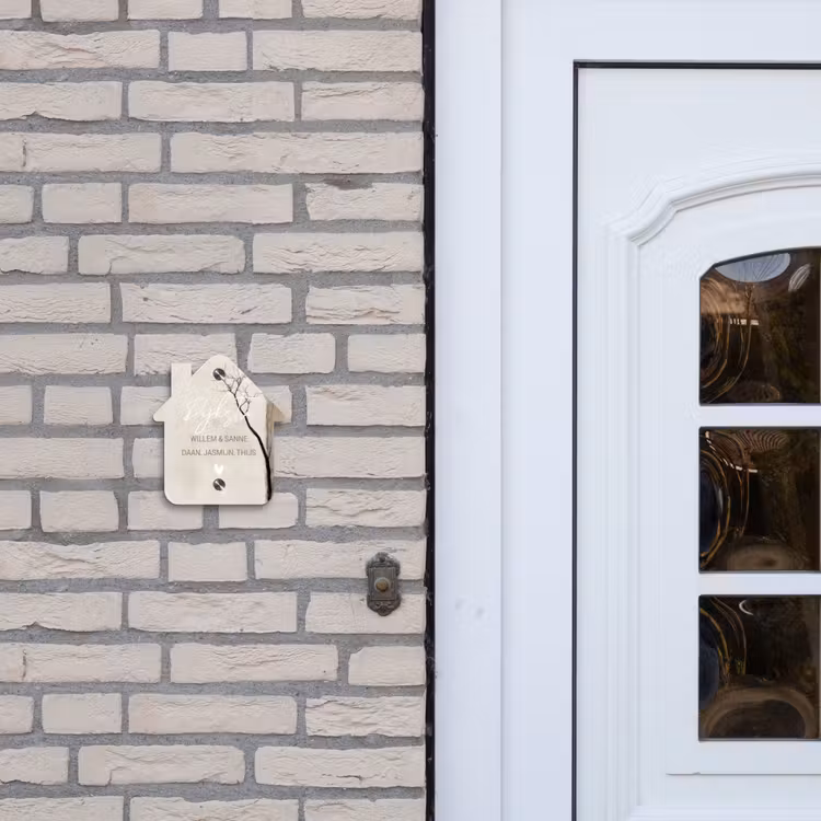 Naambordje voordeur - Huisjesvorm - Boomsilhouet beige achtergrond - Sierlijk — 2