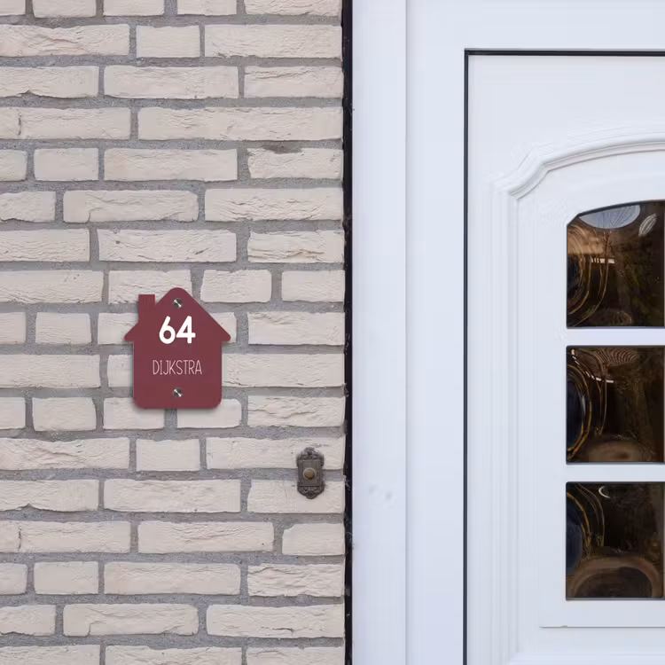 Naambordje voordeur - Huisjesvorm - Bordeauxrood - Modern — 2