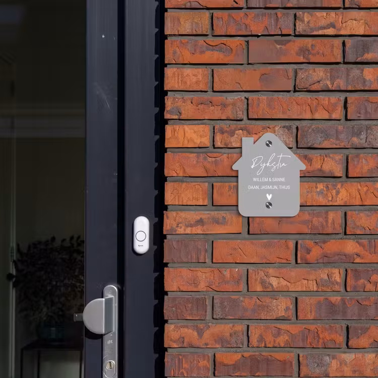 Naambordje voordeur - Huisjesvorm - Effen lichtgrijs - Sierlijk — 3