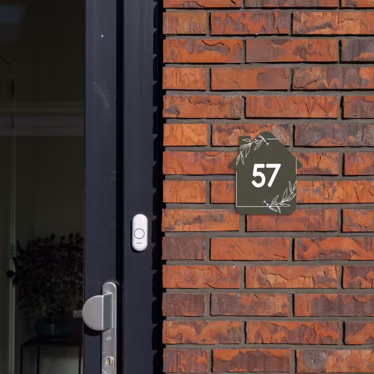 Naambordje voordeur - Huisjesvorm - Olijfgroen - Traditioneel — 3