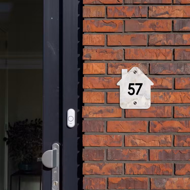 Naambordje voordeur - Huisjesvorm - Beige marmer - Traditioneel — 3