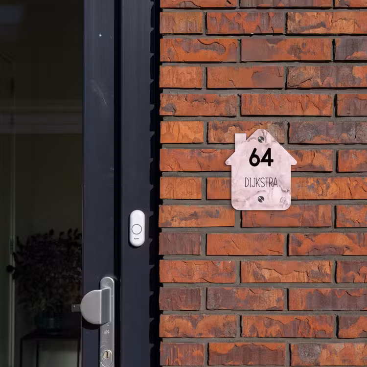 Naambordje voordeur - Huisjesvorm - Roze marmer - Modern — 3