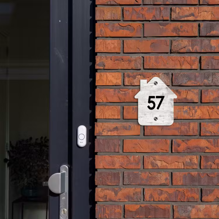 Naambordje voordeur - Huisjesvorm - Witgrijs hout - Traditioneel — 3