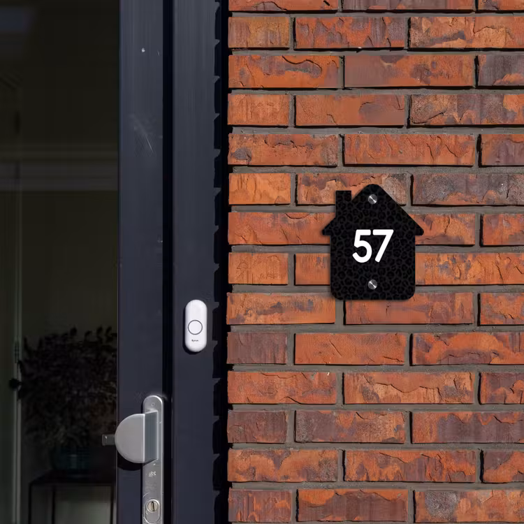 Naambordje voordeur - Huisjesvorm - Zwart panterprint - Traditioneel — 3