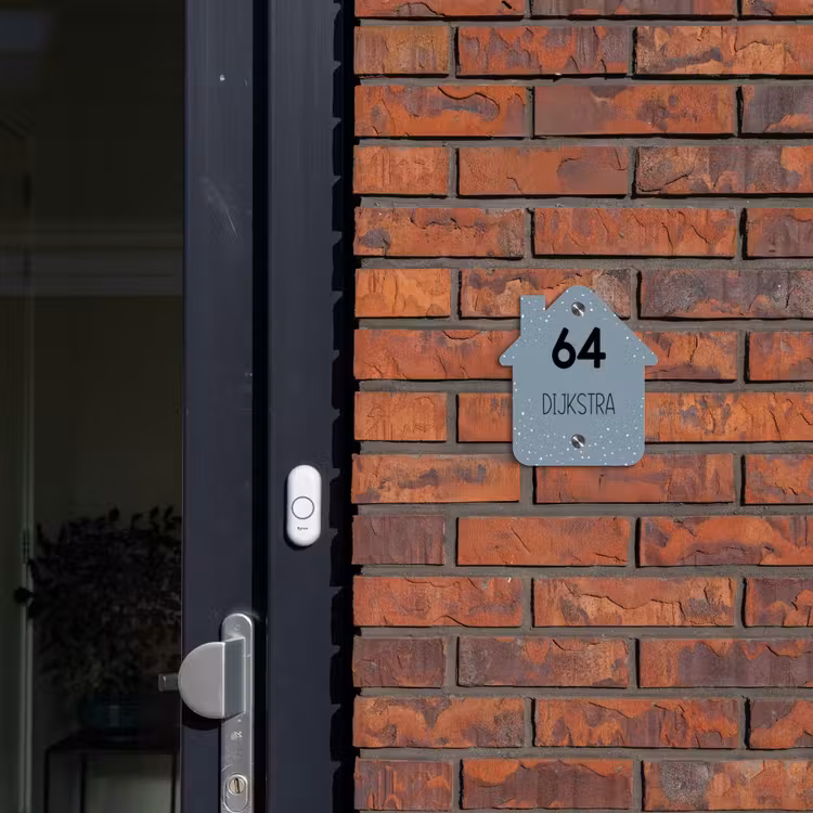 Naambordje voordeur - Huisjesvorm - Grijsgroen met stippen - Modern — 3