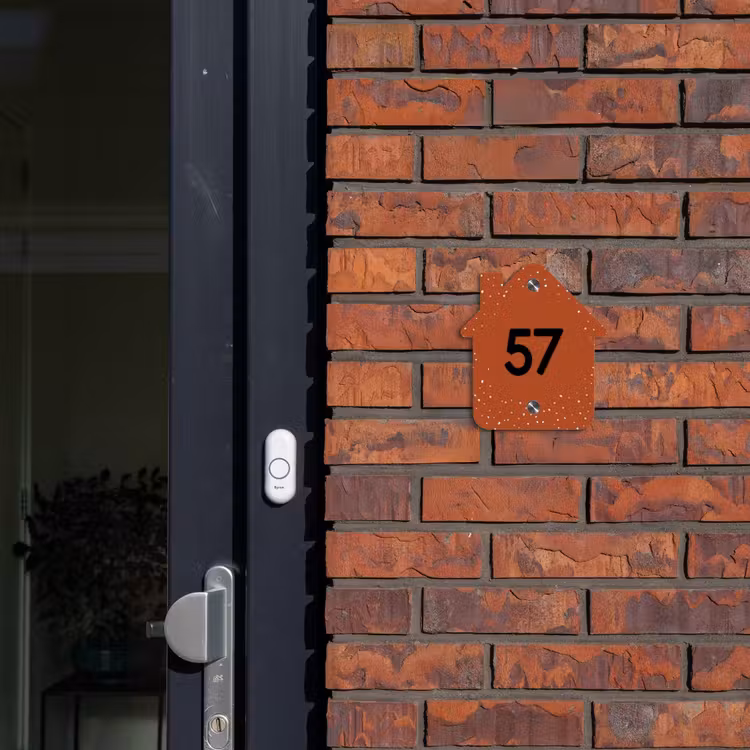 Naambordje voordeur - Huisjesvorm - Roestbruin met stippen - Traditioneel — 3