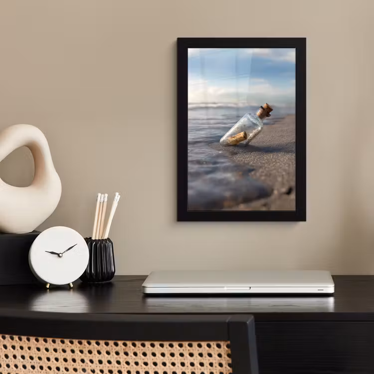 Poster met lijst - Glazenfles - Post - Zee - Zand — 2