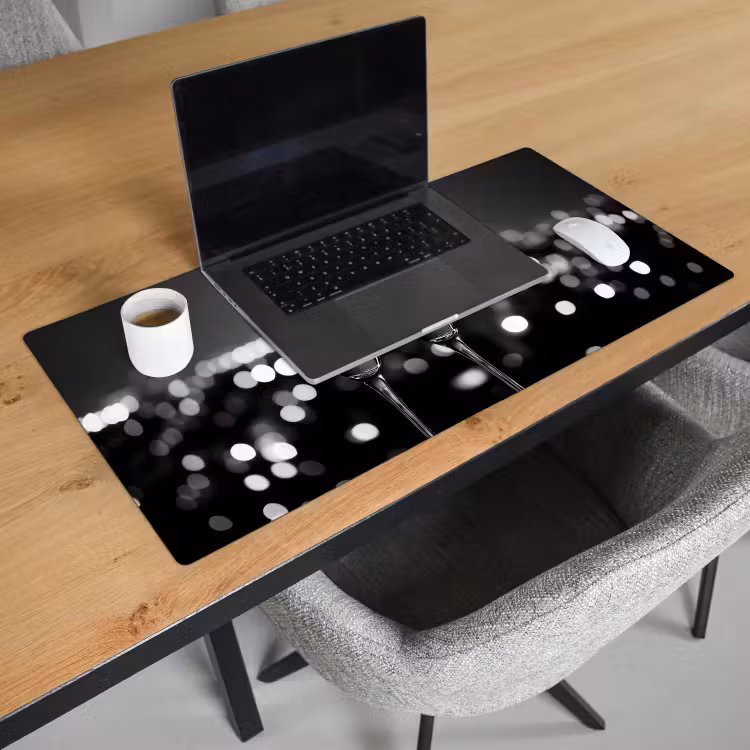 Bureau onderlegger - Bubbels - Proosten - Champagneglazen - Stadslichten — 2